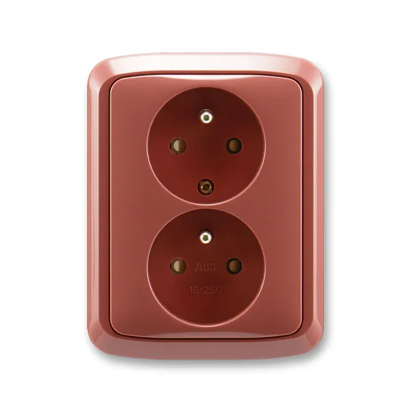 Zásuvka dvojnásobná s ochrannými kolíky s clonkami vřesová červená rovná 5512A-2359 R2
