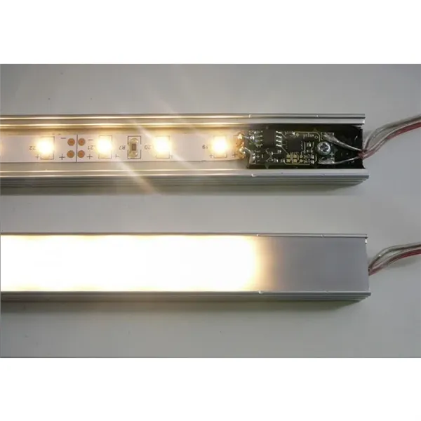 Dotykový mikro stmívač pro LED pásky do profilu 06121 